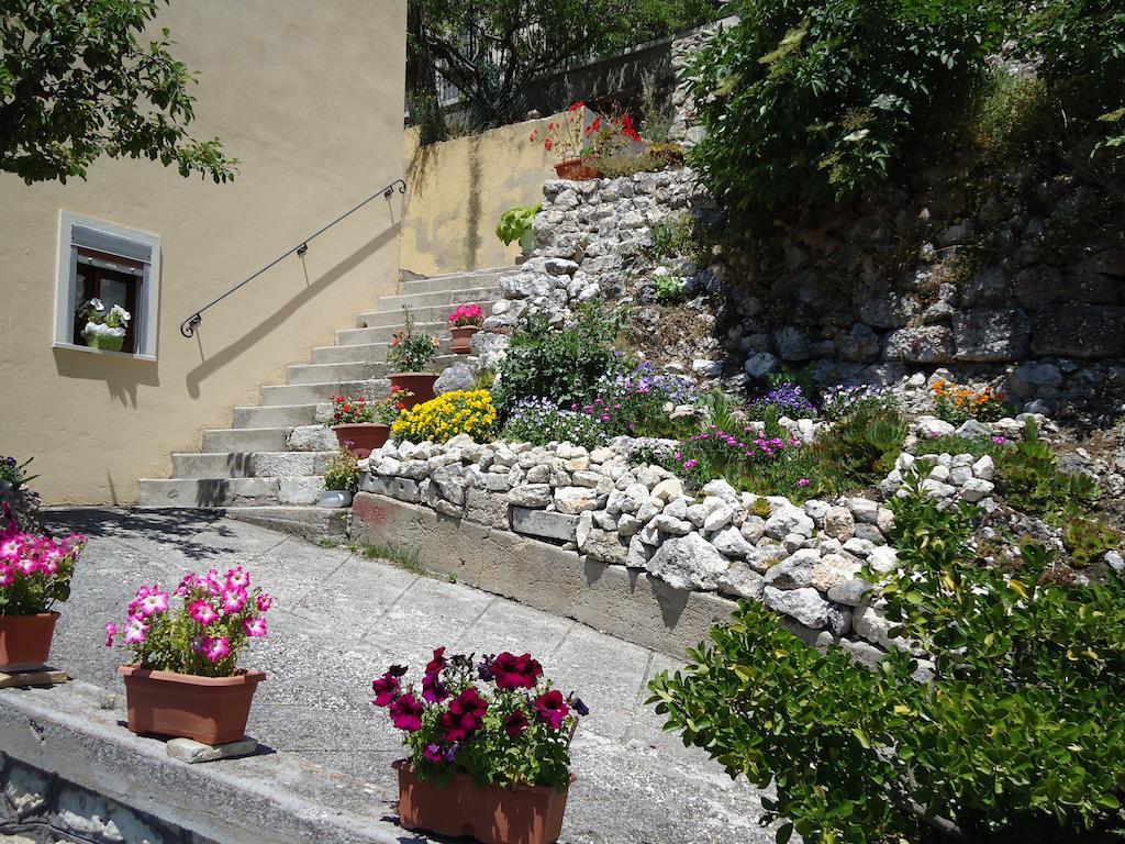 La Candeletta Hotel Santo Stefano Di Sessanio Exterior photo